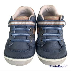 Stride Rite soft motion Artie shoe navy size 6M
